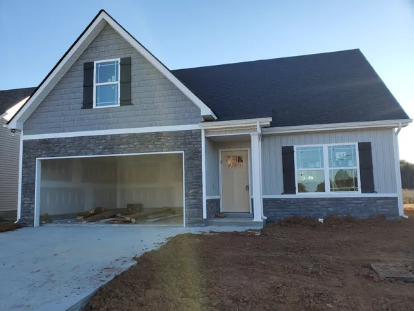 $379,900 | 2902 Vly Farms Drive, Christiana, TN 37037