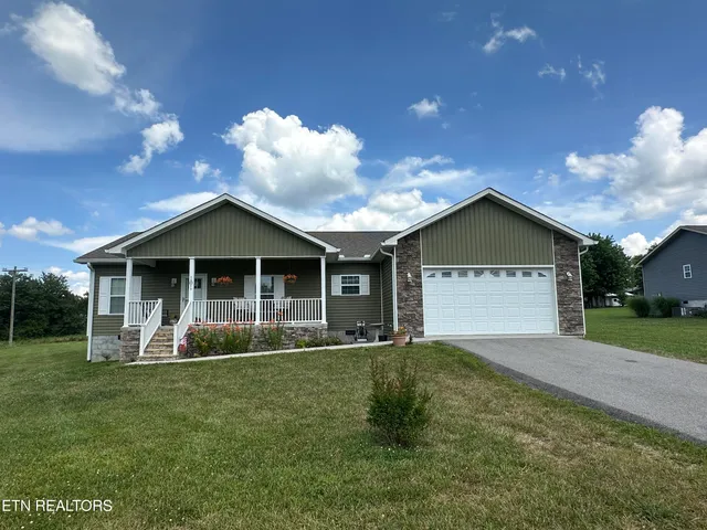 $329,000 | 101 Maca Ridge Circle, Clarkrange, TN 38553
