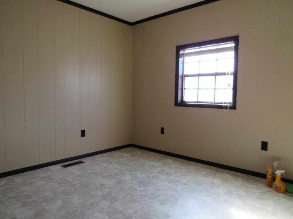 60 Snake Road Mosheim, TN 37818 - Photo 5 of 26 Dining Area