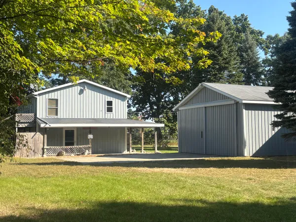 $345,000 | 1170 Somers Road, Lyons, MI 48851
