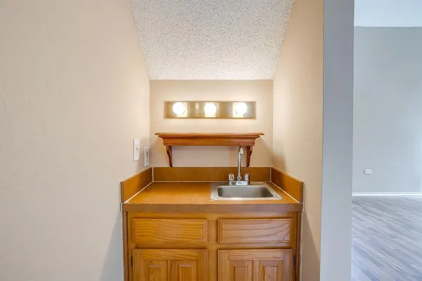 $225,000 | 6504 Hickock Drive, Unit 6D, Fort Worth, TX 76116