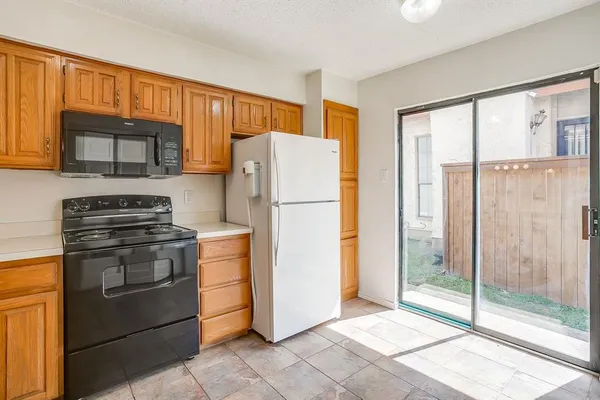 $225,000 | 6504 Hickock Drive, Unit 6D, Fort Worth, TX 76116