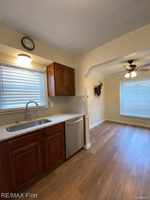 2195 East Eight Mile Road Grosse Pointe, MI 48236 - Photo 10 of 47 IMG_2006.jpg