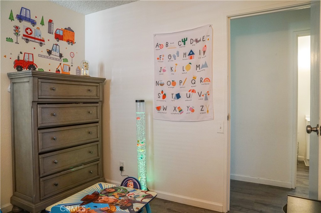 9112 Delano Drive Riverside, CA 92503 - Photo 13 of 28 Gallery Image 13