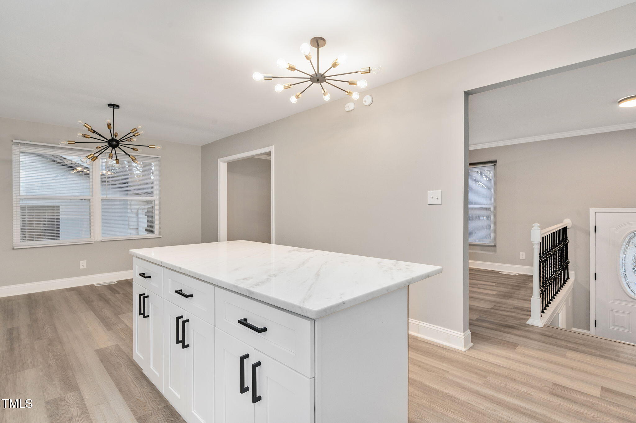 20 Lynn Road Raleigh, NC 27609 - Photo 12 of 32 20 Lynn Road Raleigh_JRKnowles_Photograp