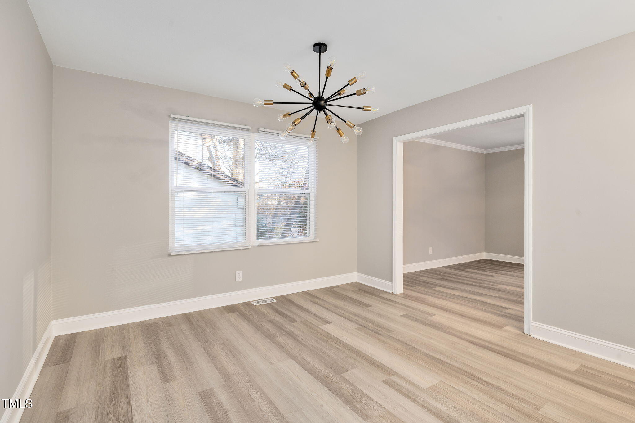 20 Lynn Road Raleigh, NC 27609 - Photo 13 of 32 20 Lynn Road Raleigh_JRKnowles_Photograp