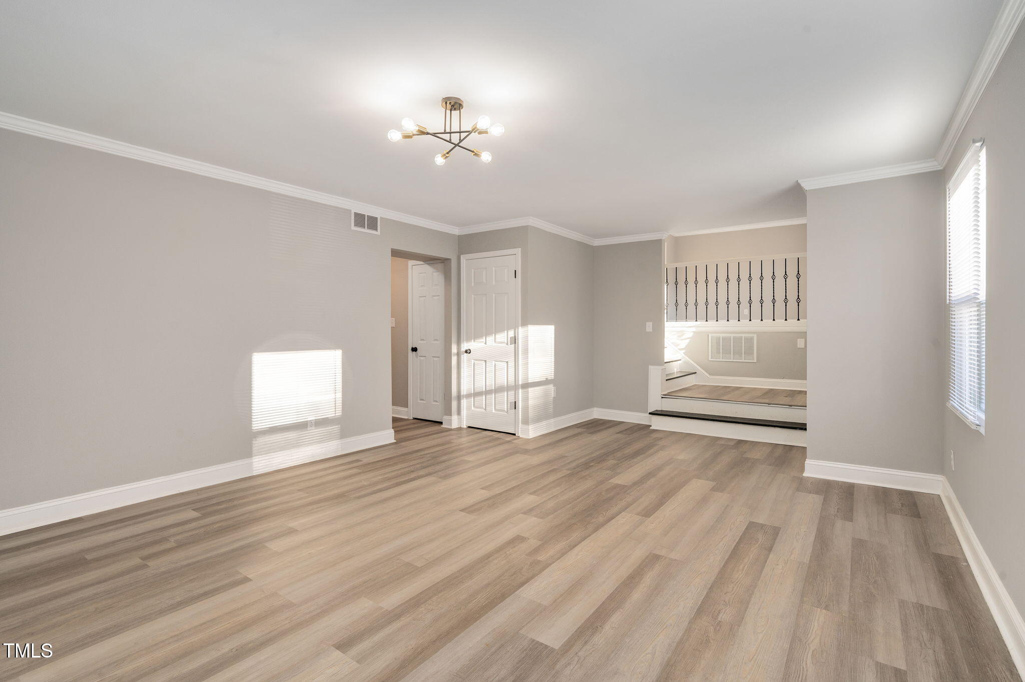 20 Lynn Road Raleigh, NC 27609 - Photo 16 of 32 20 Lynn Road Raleigh_JRKnowles_Photograp