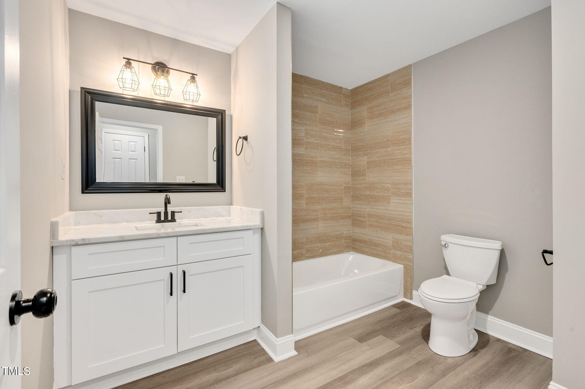 20 Lynn Road Raleigh, NC 27609 - Photo 26 of 32 20 Lynn Road Raleigh_JRKnowles_Photograp