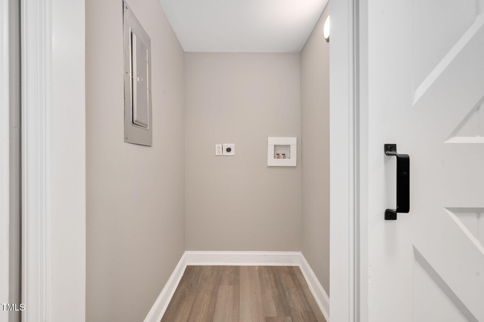 20 Lynn Road Raleigh, NC 27609 - Photo 27 of 32 20 Lynn Road Raleigh_JRKnowles_Photograp