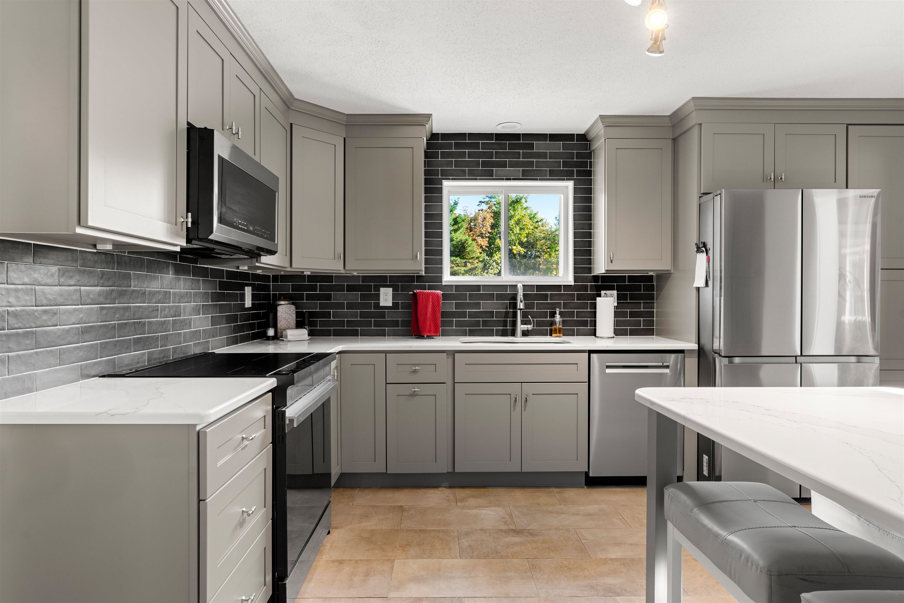 23 S Road Deerfield, NH 03037 - Photo 12 of 55 Gallery Image 12