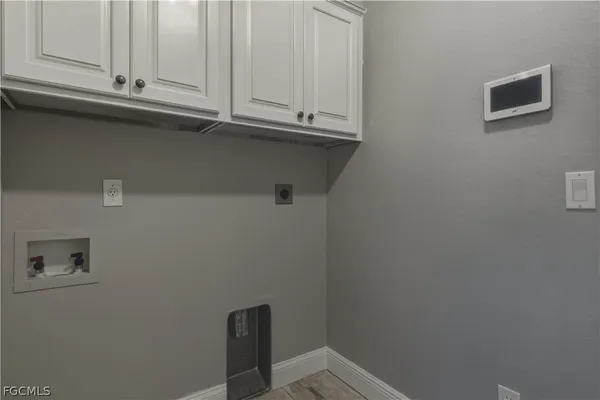 $2,999 | 1105 Southeast 13th Street, Cape Coral, FL 33990