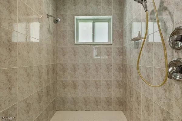 $2,999 | 1105 Southeast 13th Street, Cape Coral, FL 33990