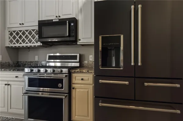 $2,999 | 1105 Southeast 13th Street, Cape Coral, FL 33990