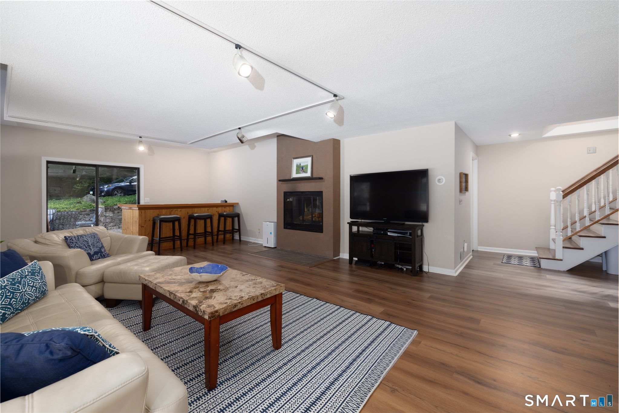 179 Burr Hall Road Middlebury, CT 06762 - Photo 11 of 24