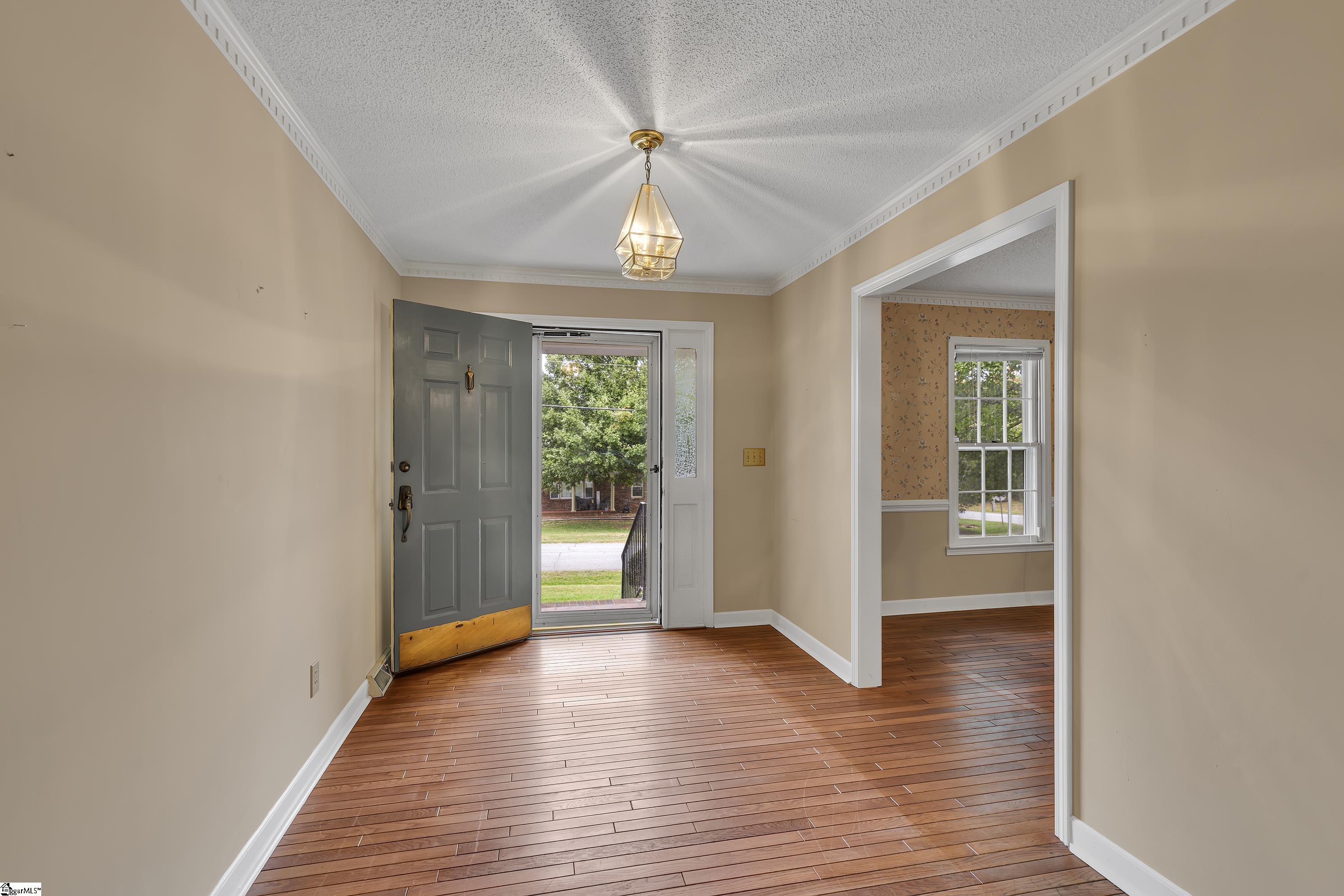 210 Spring Forest Road Greenville, SC 29615 - Photo 4 of 25