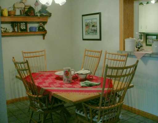 2286 Reis Run Road Franklin Park, PA 15237 - Photo 4 of 8 Kitchen.