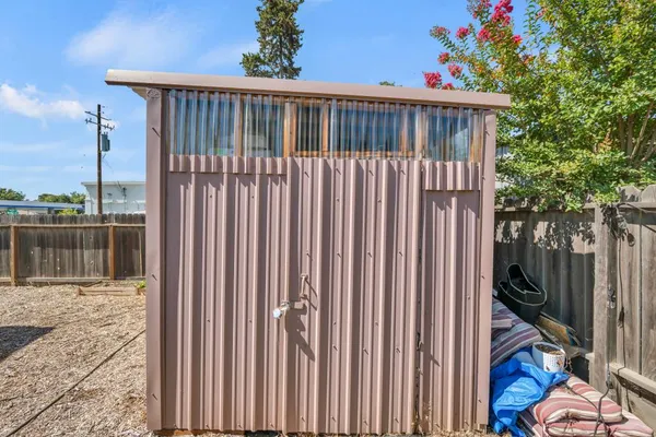 $395,000 | 421 West Street, Woodland, CA 95695
