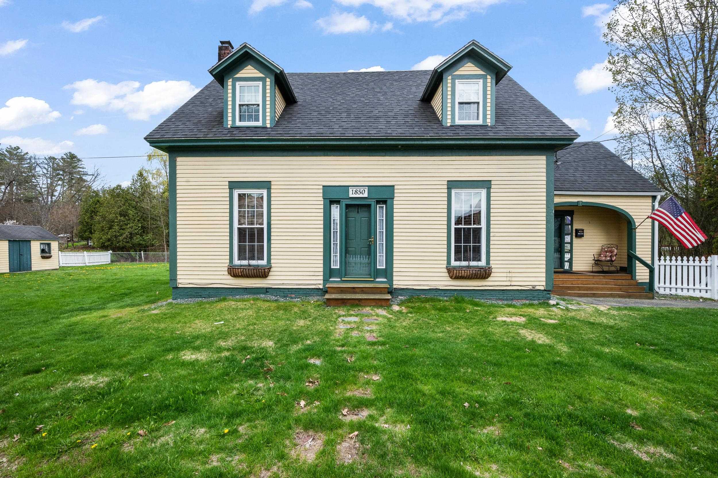 7 Pleasant Street Lancaster, NH 03584 - Photo 2 of 51