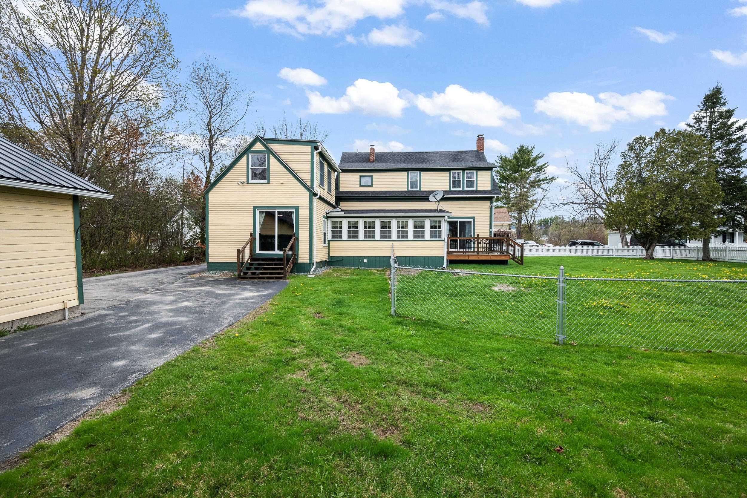 7 Pleasant Street Lancaster, NH 03584 - Photo 4 of 51