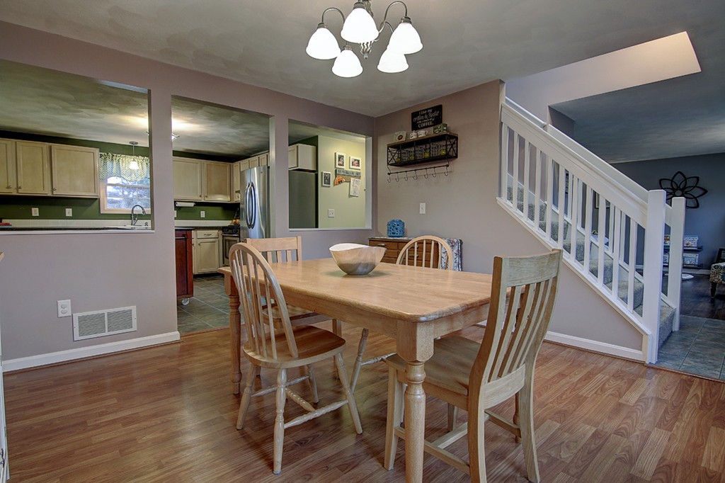 179 Lonsdale Farm Road Cumberland, RI 02864 - Photo 11 of 30 Gallery Image 11