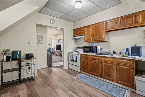 $850,000 | 437 South Aiken Avenue, Pittsburgh, PA 15232