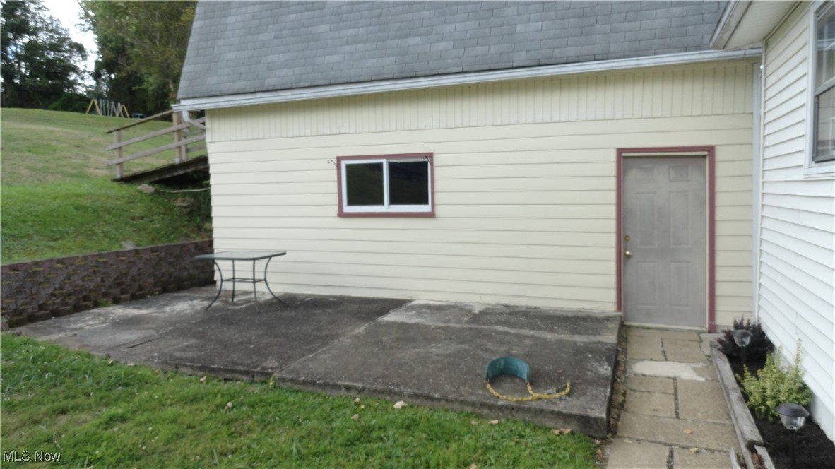 1788 Rolling Acres Road New Cumberland, WV 26047 - Photo 33 of 39