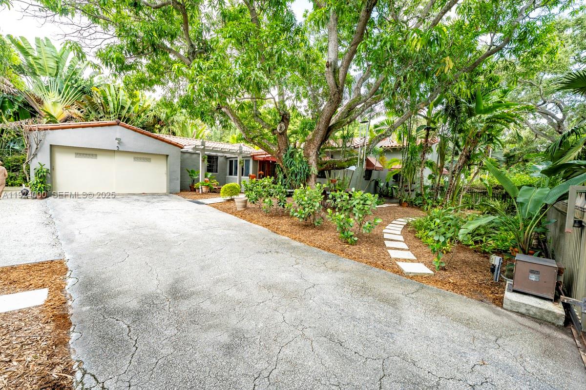 492 Northeast 55th Street Miami, FL 33137 - Photo 44 of 56