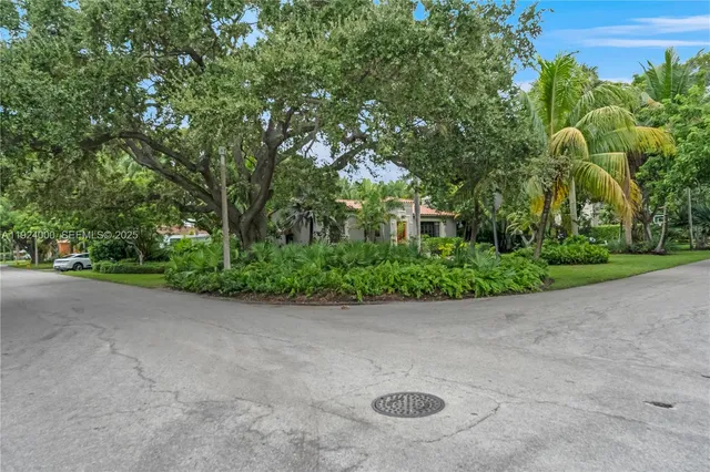 $1,900,000 | 492 Northeast 55th Street, Miami, FL 33137