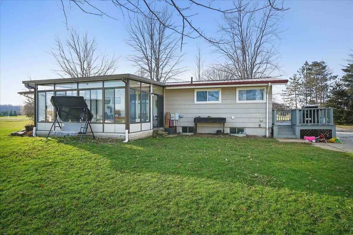 8454 Emmett Road Yale, MI 48097 - Photo 31 of 40 50062879-30.JPG