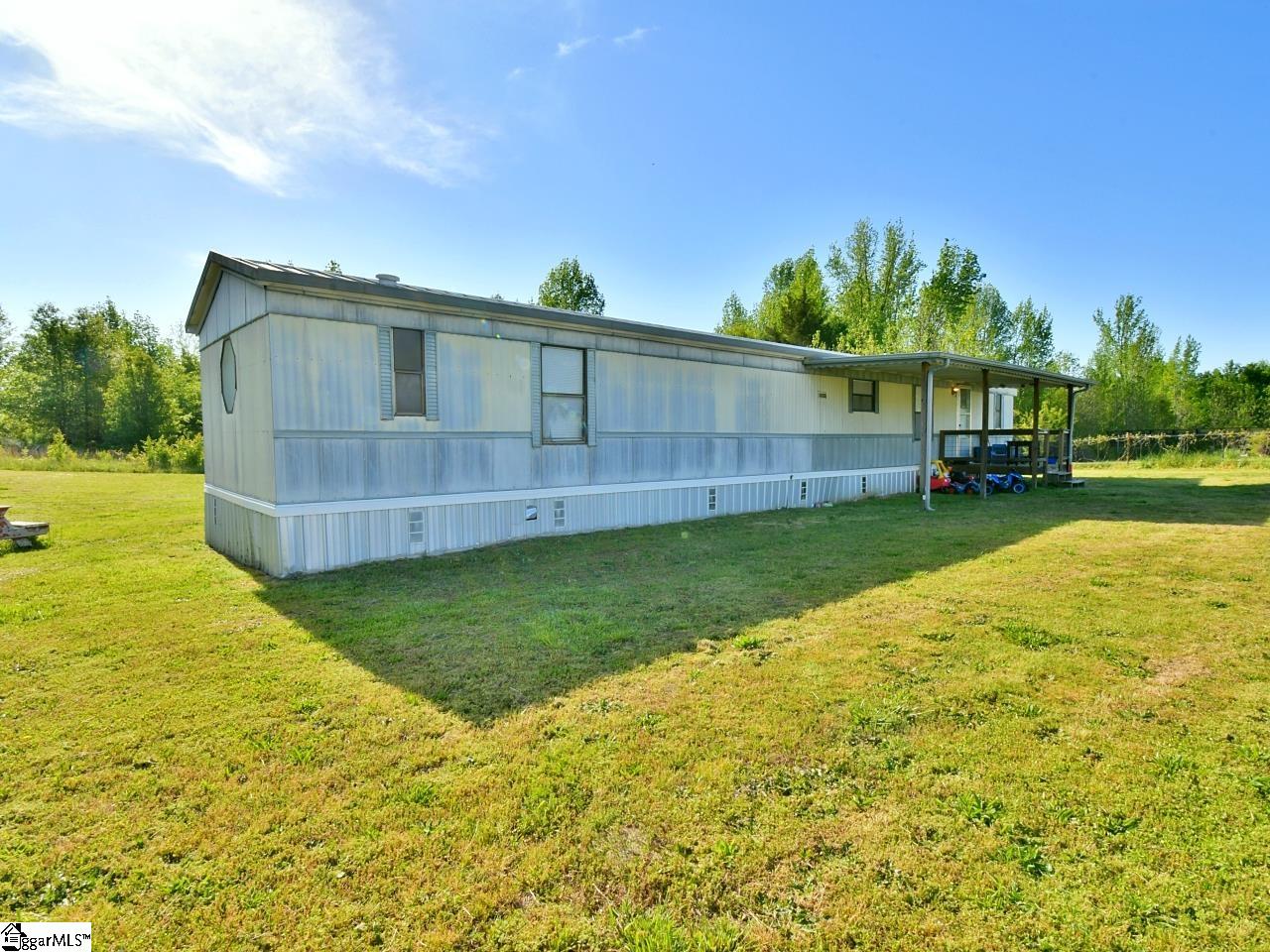 771 Currys Lake Road Gray Court, SC 29645 - Photo 2 of 10