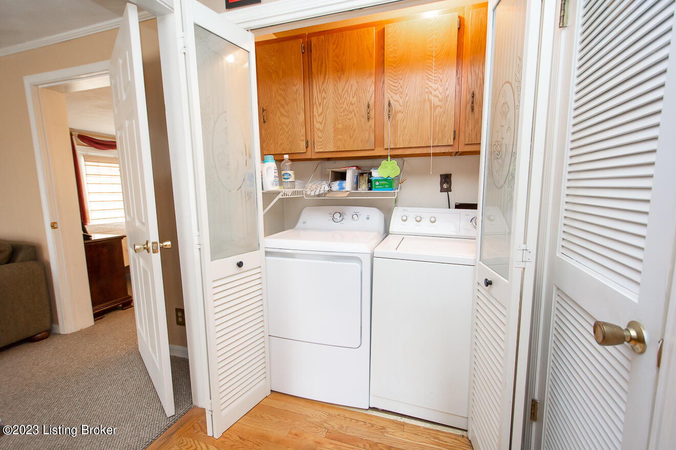6702 Delton Road Louisville, KY 40258 - Photo 15 of 46 Delton-20