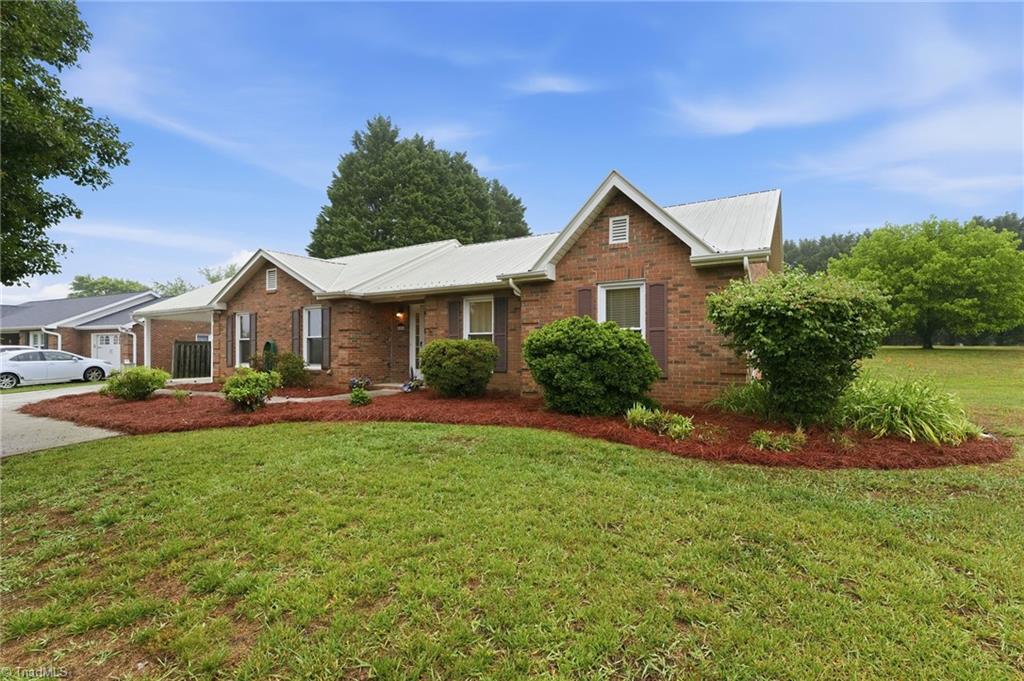 5200 Robin Lane Randleman, NC 27317 - Photo 36 of 40