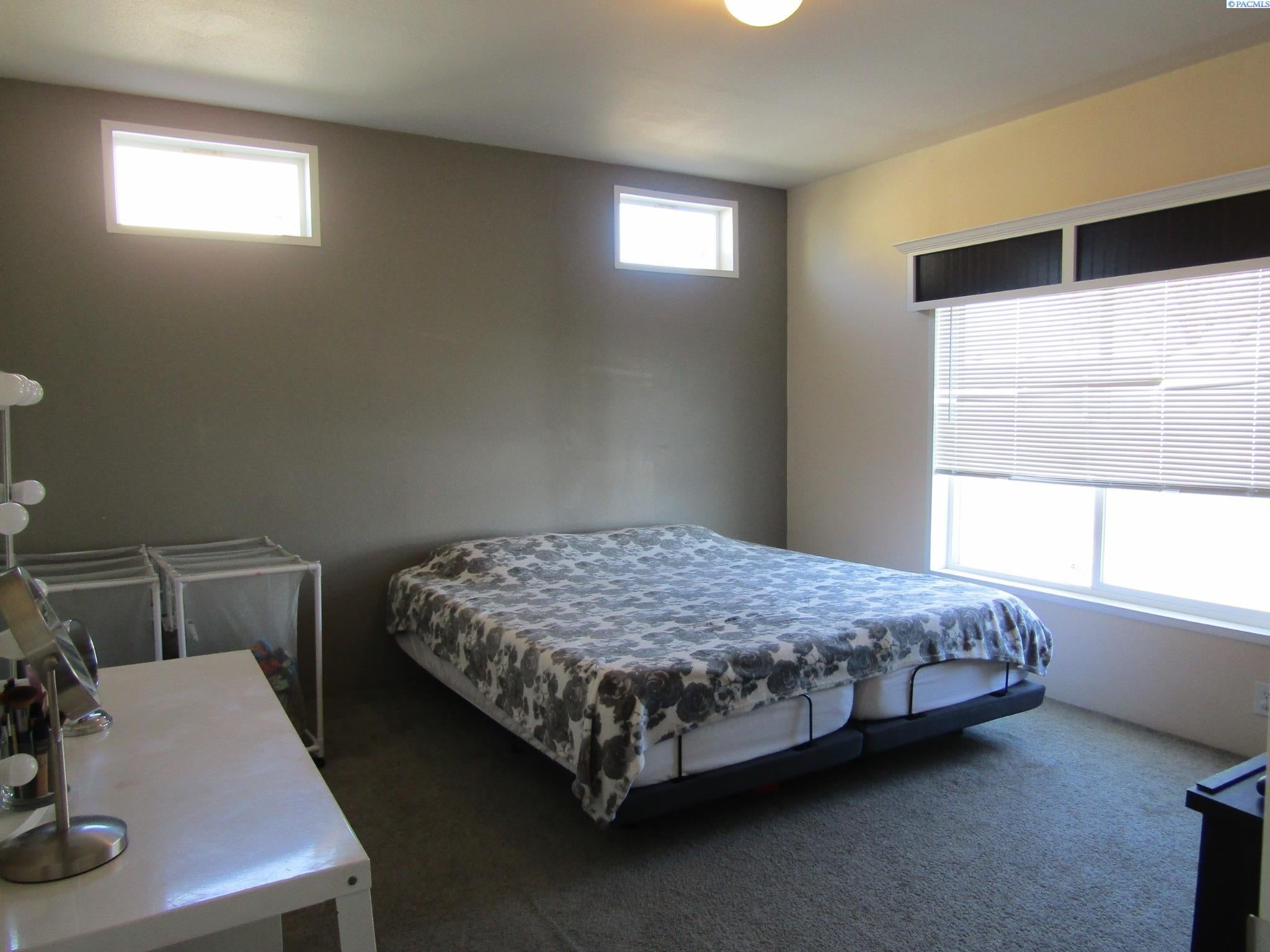 200802 East Game Farm Road Kennewick, WA 99337 - Photo 19 of 35 Gallery Image 19