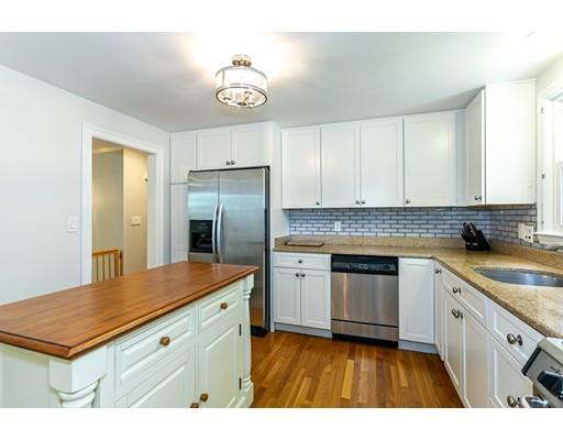 128 Harding Street Medfield, MA 02052 - Photo 4 of 20 Gallery Image 4