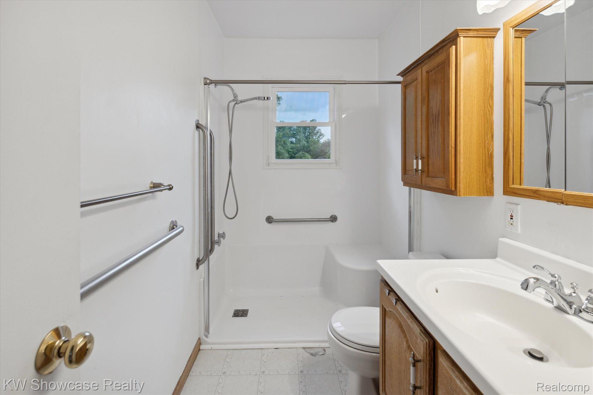 14353 North Bray Road Clio, MI 48420 - Photo 24 of 45 Bathroom