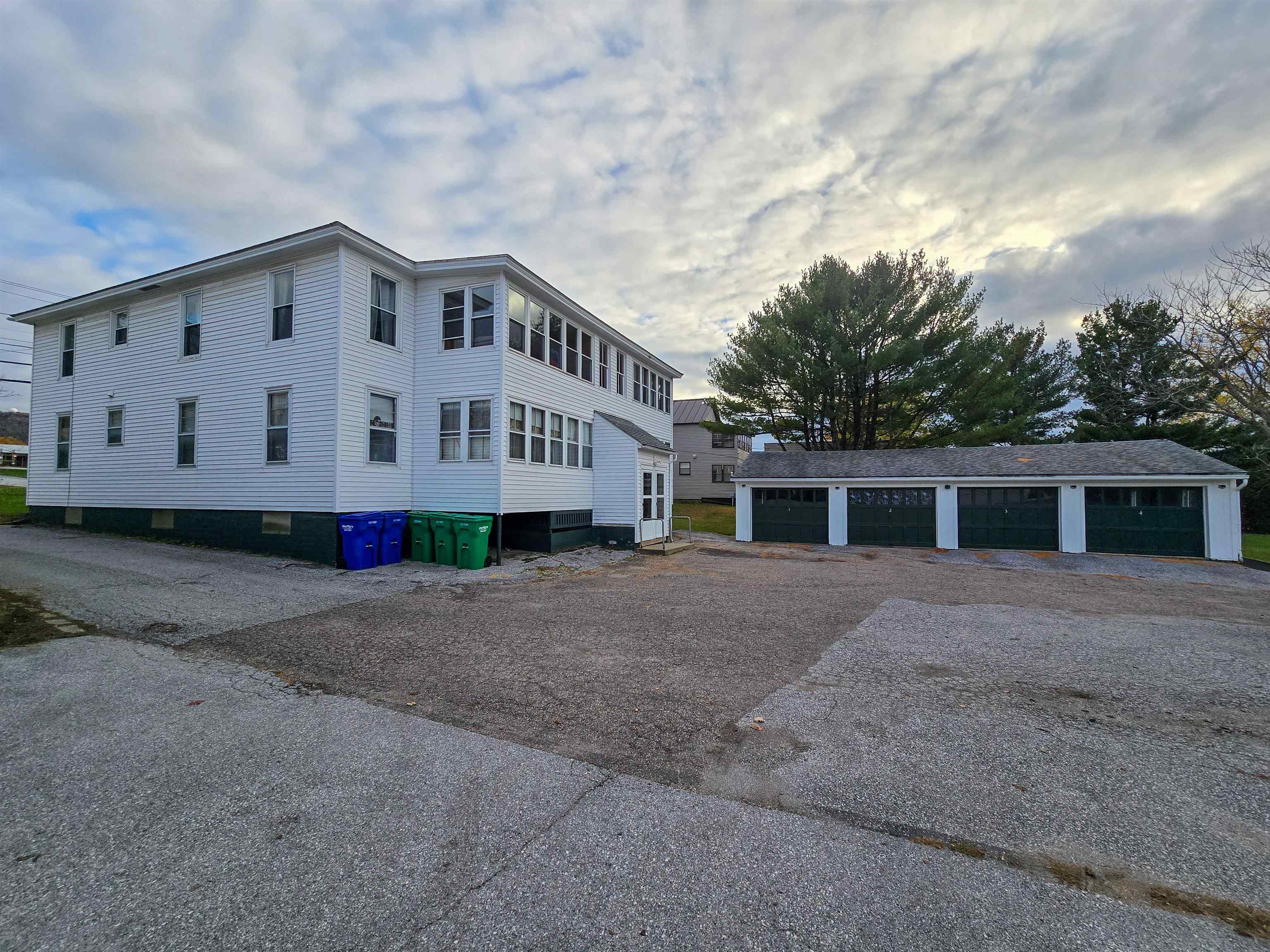 208 South Main Street St. Albans, VT 05478 - Photo 3 of 37