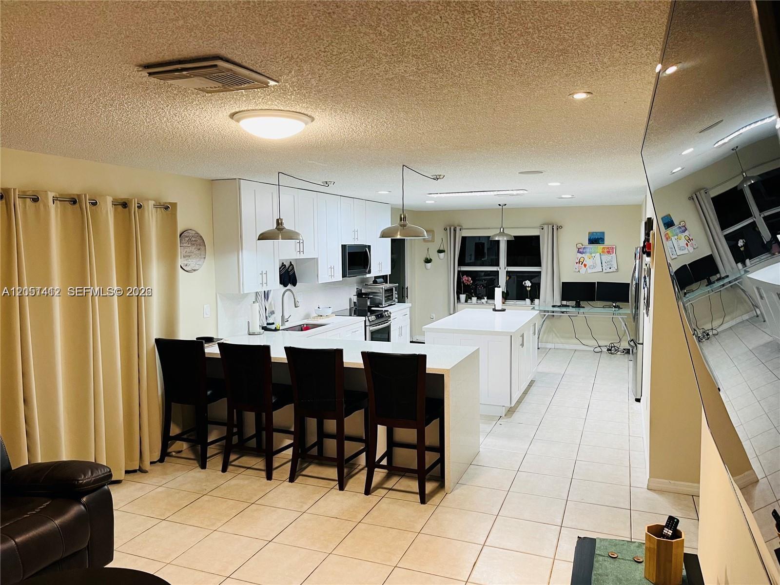16453 Southwest 75th Terrace Miami, FL 33193 - Photo 16 of 26