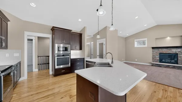 $819,500 | 1504 Century Corner Lane Northeast, Rochester, MN 55906