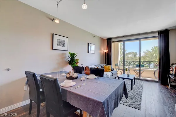 $2,000 | 29 Montelago Boulevard, Unit 202, Henderson, NV 89011