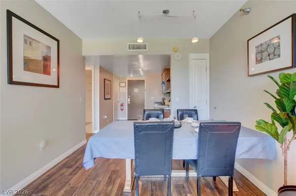 $2,000 | 29 Montelago Boulevard, Unit 202, Henderson, NV 89011