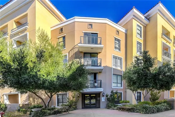 $2,000 | 29 Montelago Boulevard, Unit 202, Henderson, NV 89011