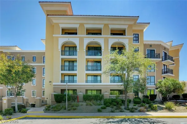 $2,000 | 29 Montelago Boulevard, Unit 202, Henderson, NV 89011
