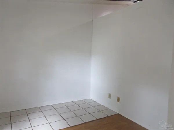 $1,750 | 5337 East Avenida De Golf, Pace, FL 32571