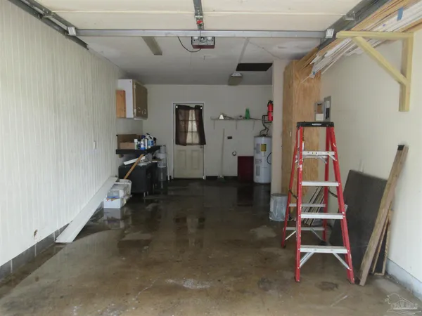 $1,750 | 5337 East Avenida De Golf, Pace, FL 32571