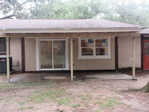 $1,750 | 5337 East Avenida De Golf, Pace, FL 32571