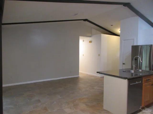 $1,850 | 5337 East Avenida De Golf, Pace, FL 32571