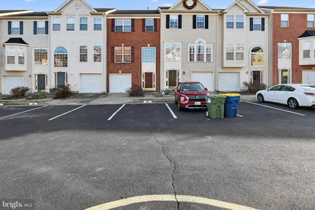 $2,700 | 207 Chesterbrook Court, Stafford, VA 22554