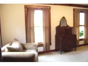 1807 Winchester Road Shady Valley, TN 37688 - Photo 10 of 24 BEDROOM WITH LARGE WINDOWS