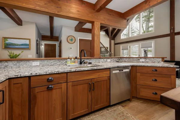 $2,175,000 | 6 Samoset Road, Sunapee, NH 03782