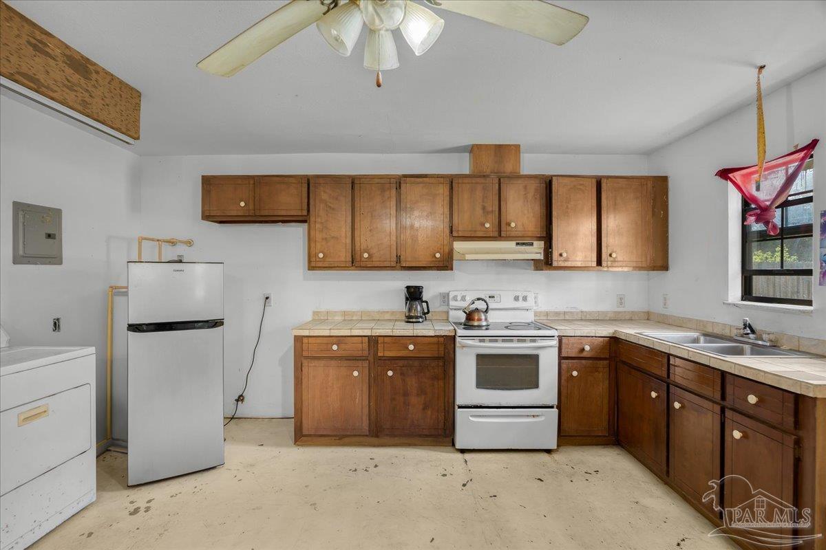 5556 Chalker Road Molino, FL 32577 - Photo 48 of 61